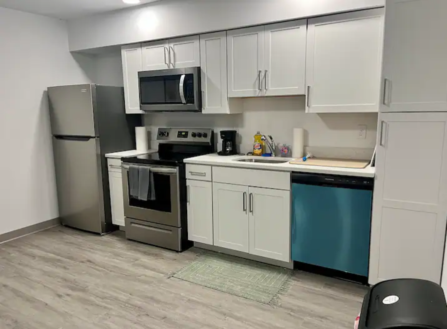 202 Linden AvenueUnit 001 #001 - Photo 5 of 12