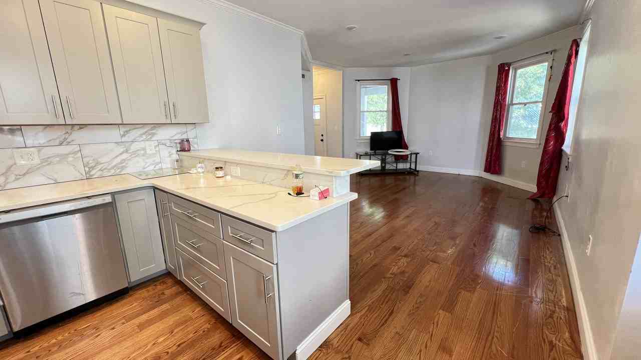 54 Crescent Ave #1 - Photo 5 of 8