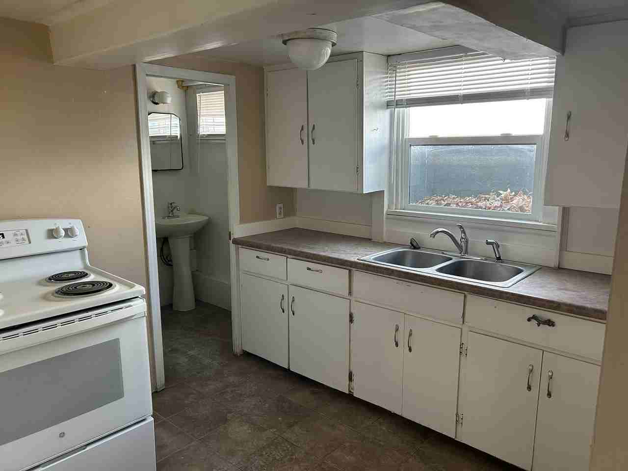 621 N 2nd St Bsmt #BS - Photo 3 of 10