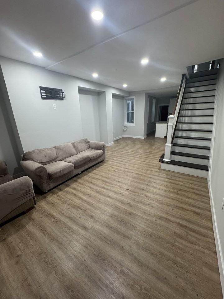 3128 N 24th St #1 - Photo 6 of 14