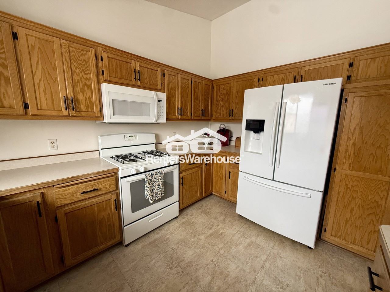 18635 Explorer Way - Photo 4 of 42