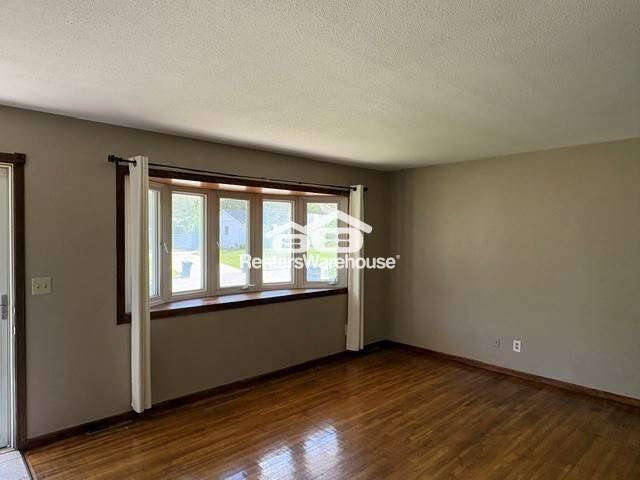 255 Twilite Ter - Photo 3 of 14