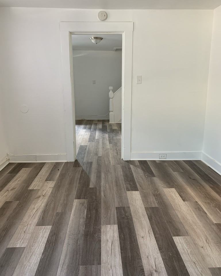 147 King George St #1 - Photo 2 of 10
