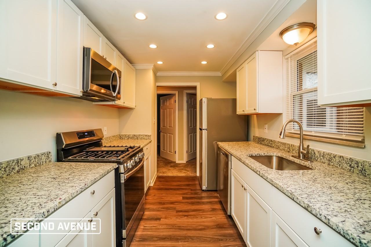 273 Bramble St - Photo 2 of 15