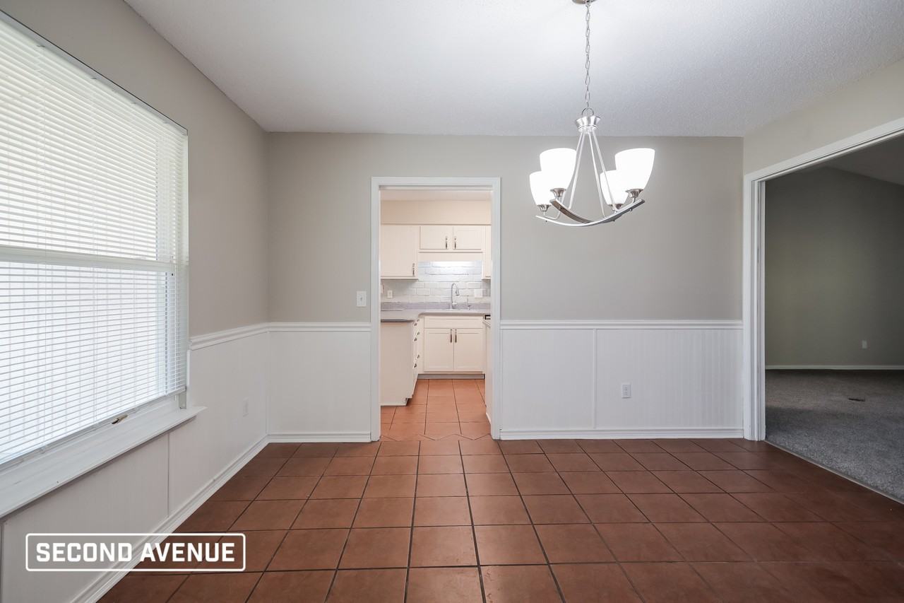 10950 Rock Island Rd - Photo 4 of 11