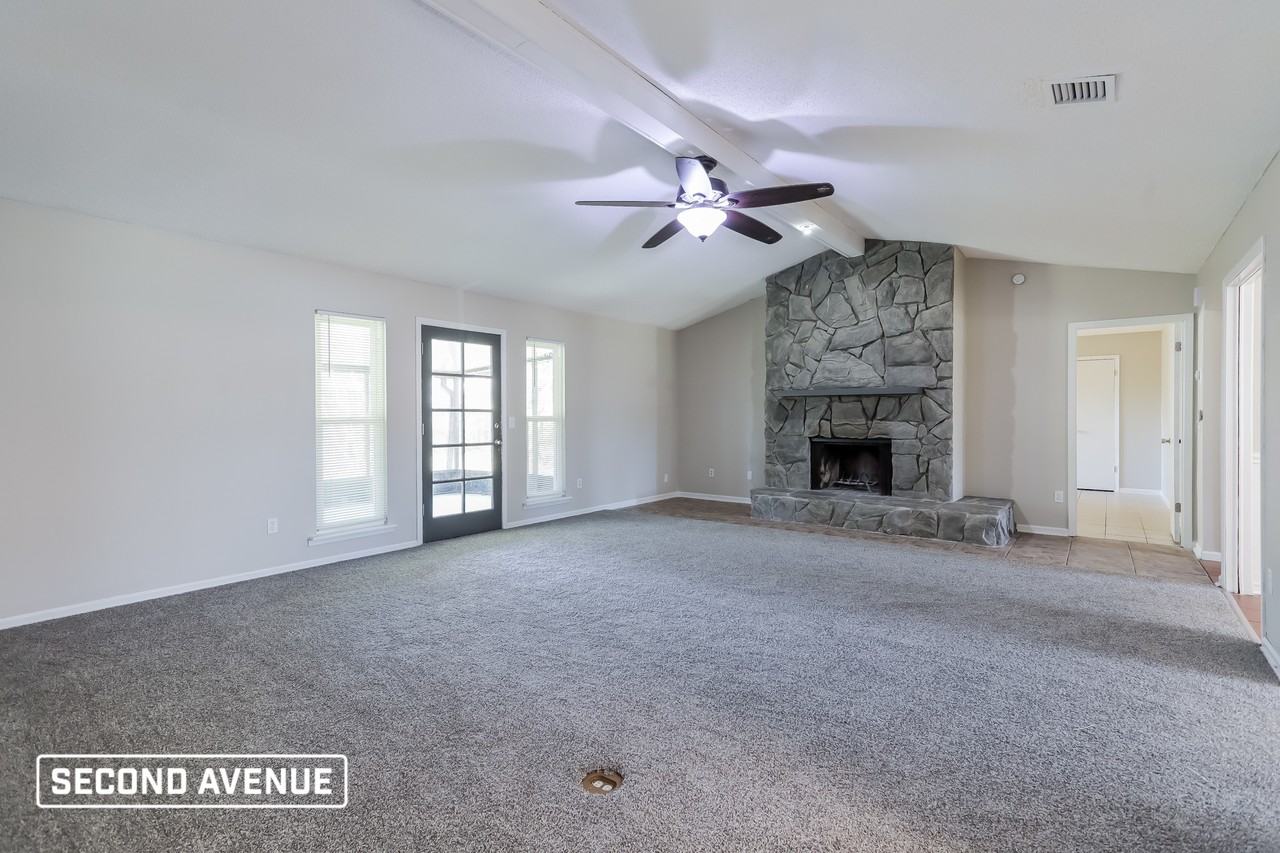 10950 Rock Island Rd - Photo 5 of 11