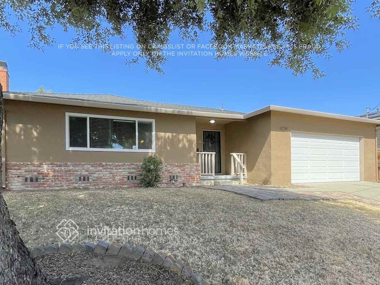 4296 Scenic Ave - Photo 2 of 15