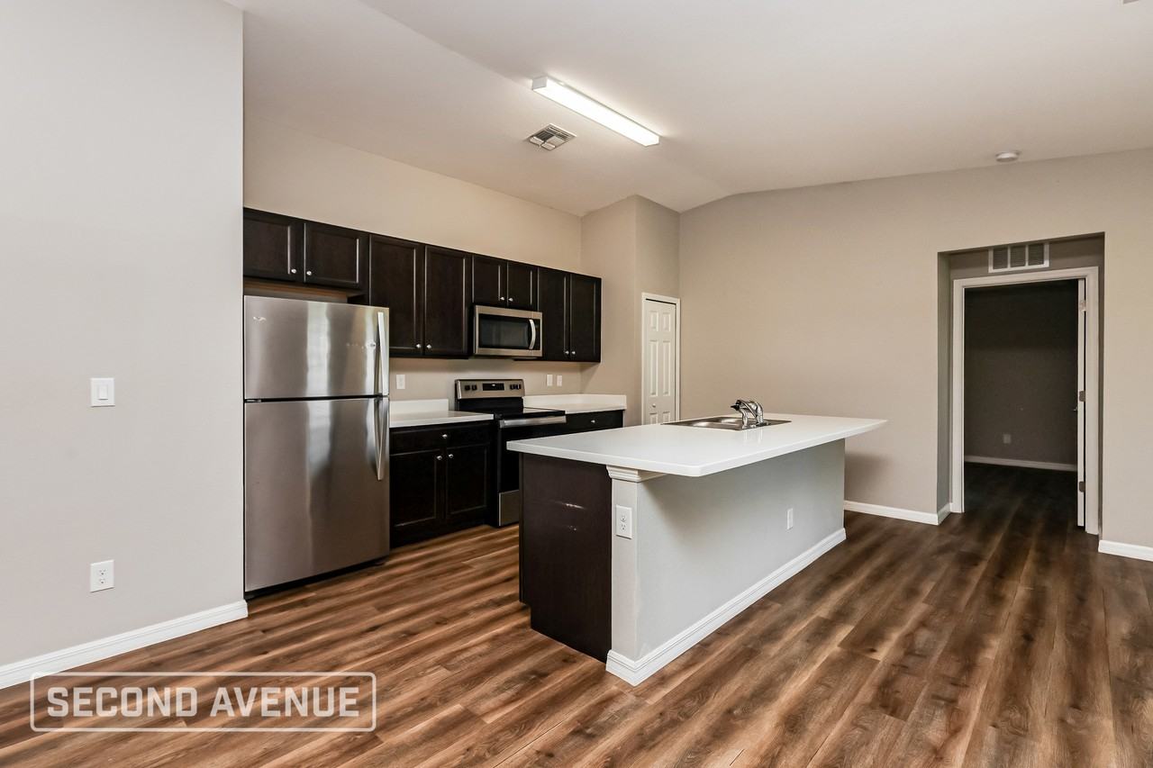 3201 29th St Sw - Photo 3 of 22