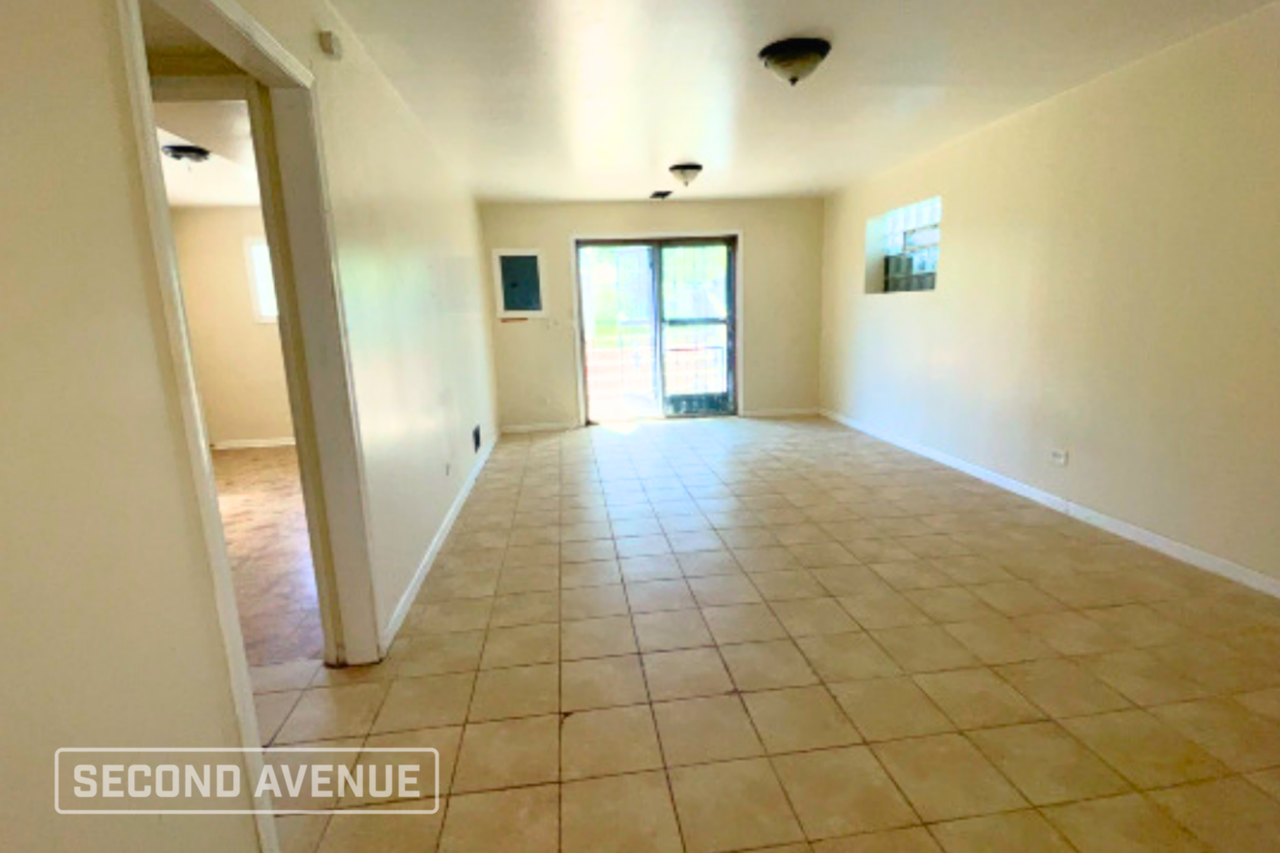 10032 S Eggleston Ave - Photo 5 of 12