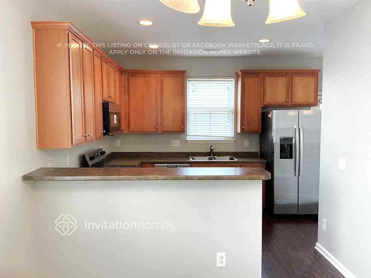 1912 Pear Tree Ln - Photo 6 of 19