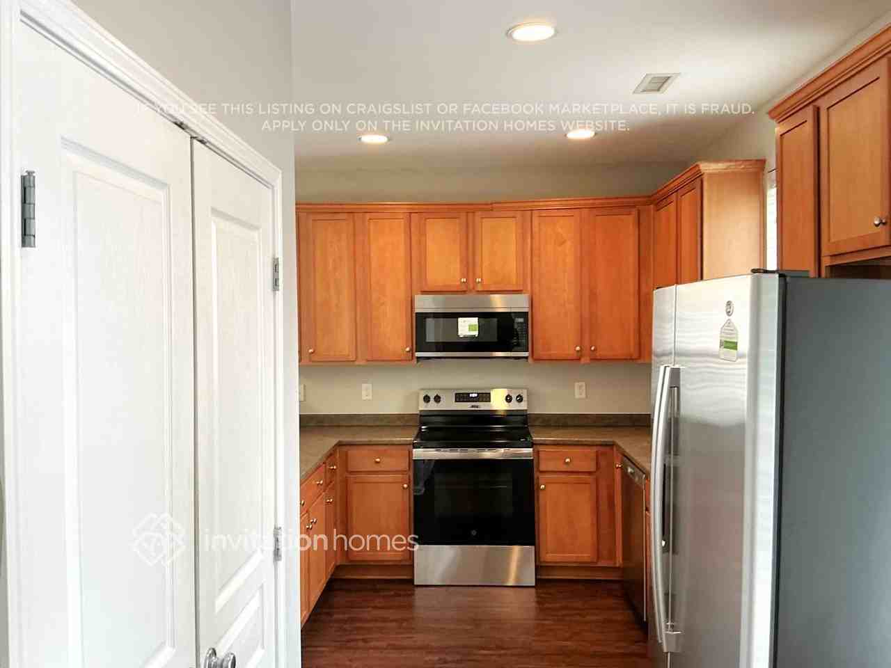 1912 Pear Tree Ln - Photo 7 of 19