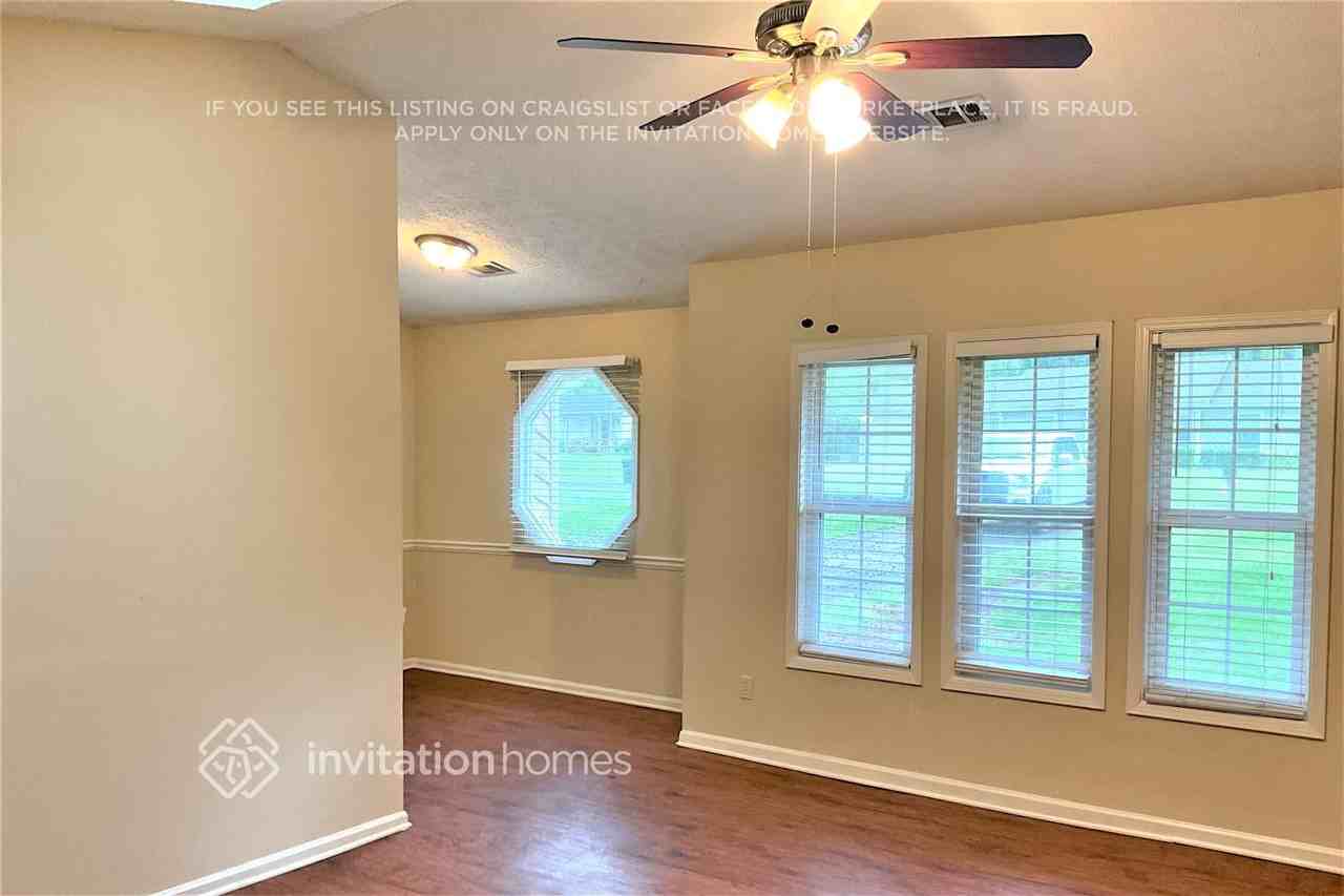 3106 Palomino Dr - Photo 4 of 13