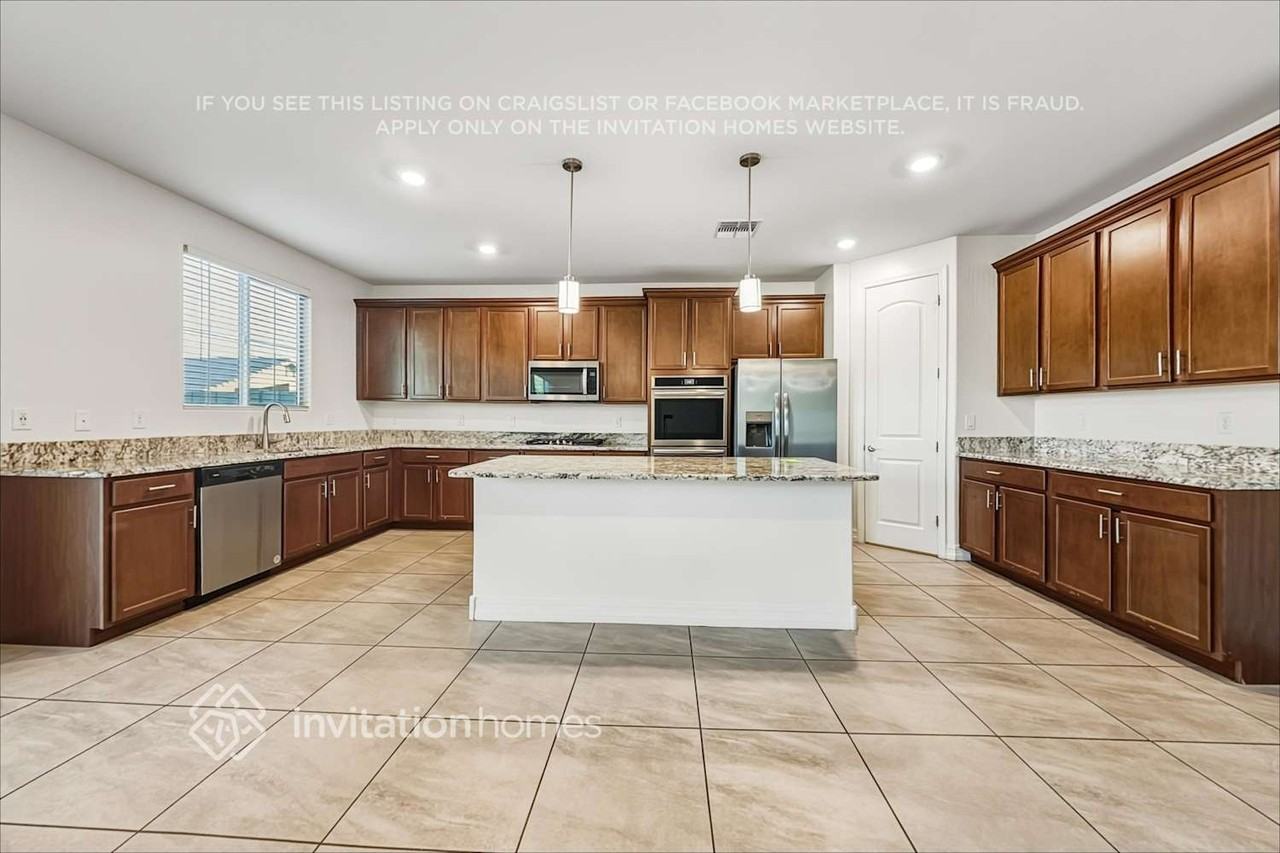 11417 W Edgemont Ave - Photo 6 of 19