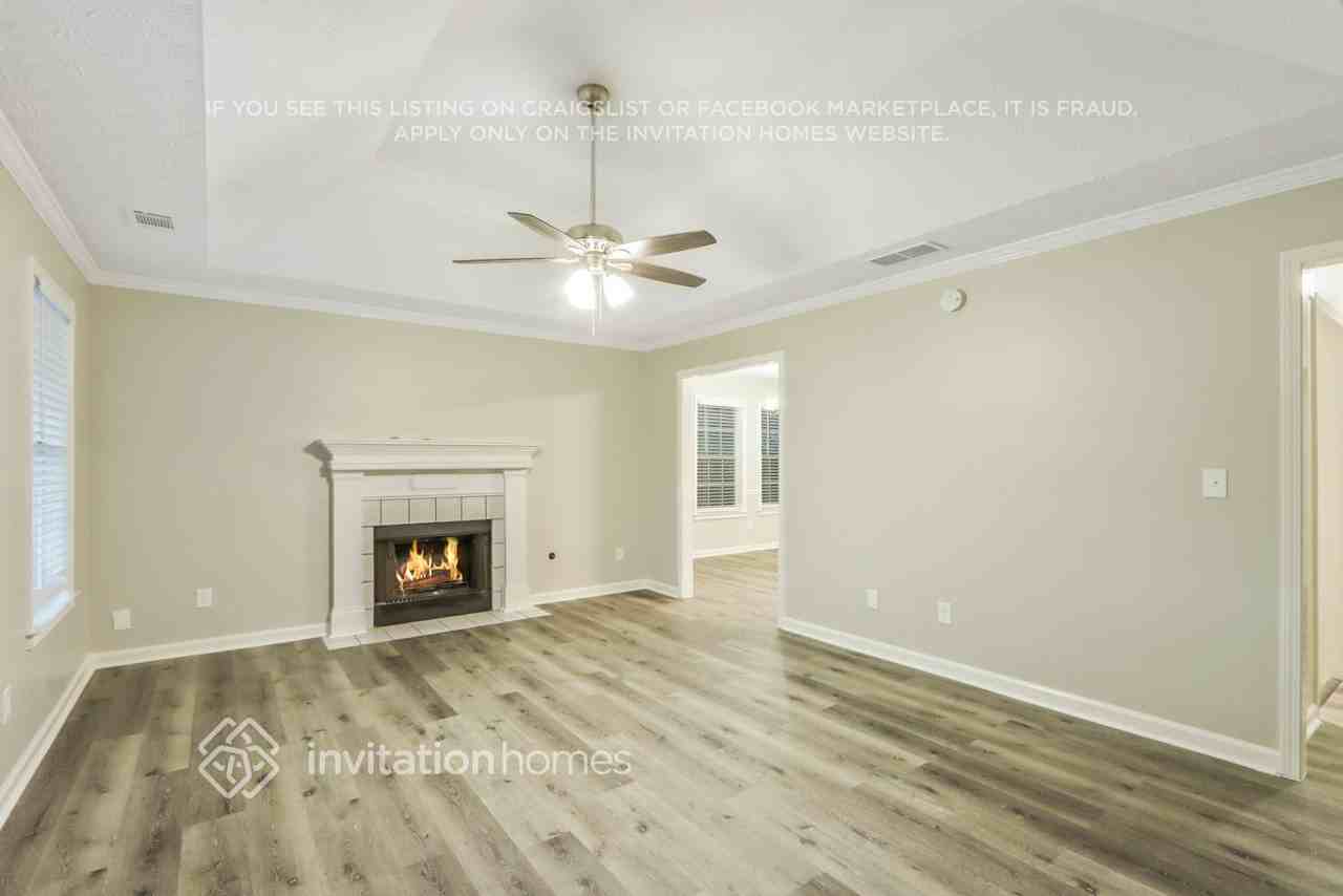 415 Cambridge Way - Photo 5 of 26
