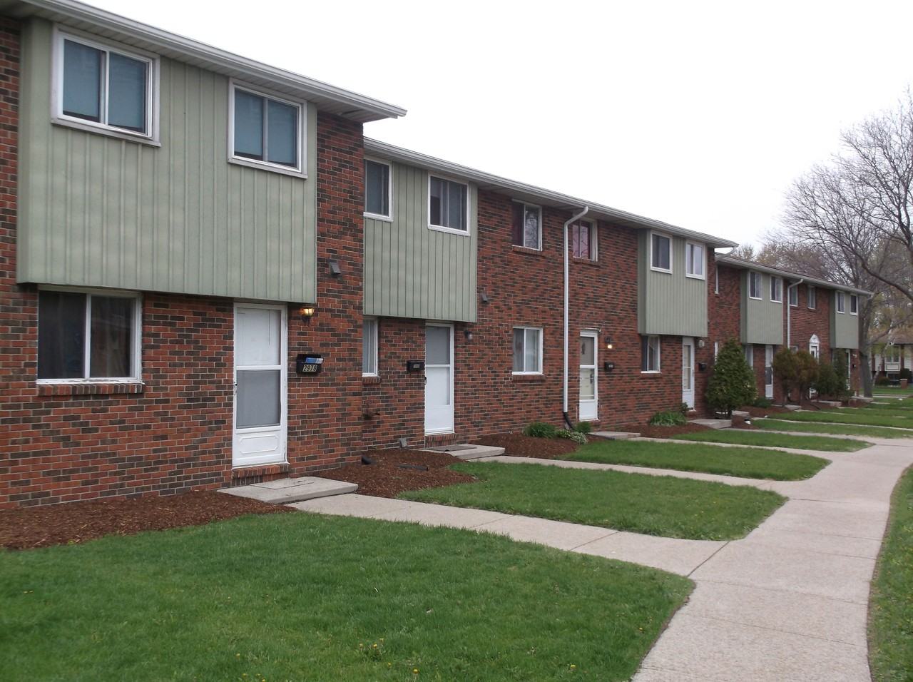 Anchorage on the Park Townhomes - Photo 4 of 10