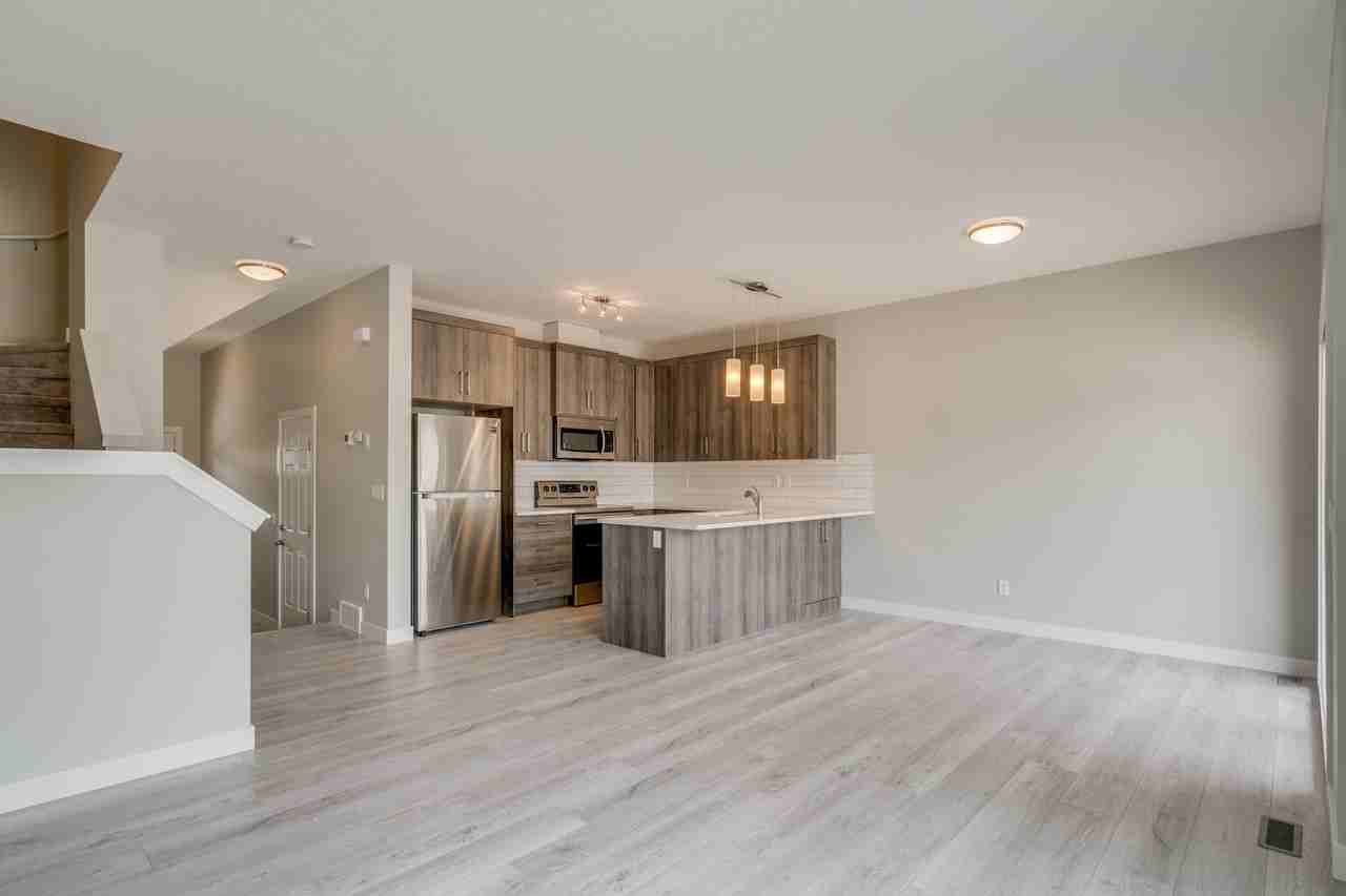 Georgetown, Airdrie - Photo 2 of 28