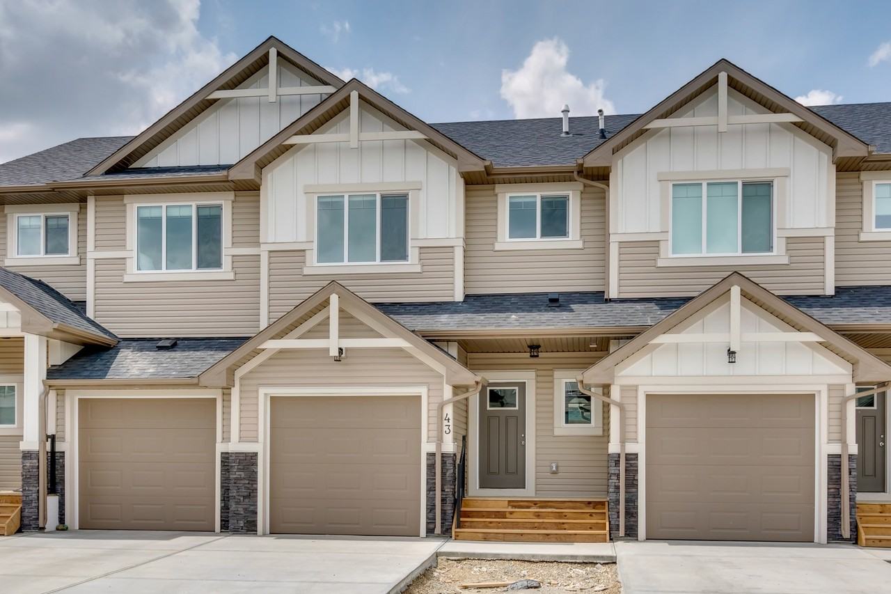 Georgetown, Airdrie - Photo 3 of 13