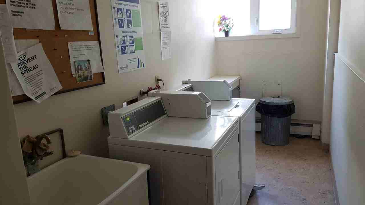 Lendrum Apartments - Photo 3 of 3