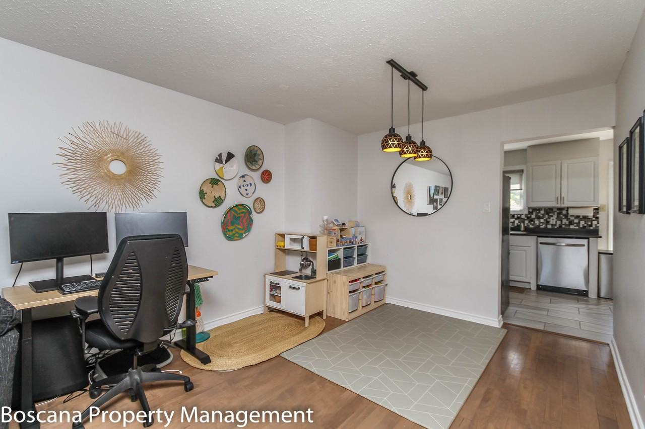 72 Burlington Cres - Photo 7 of 28