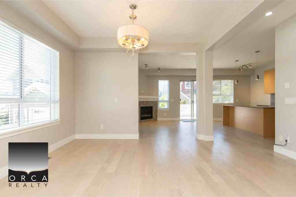 293 Camata Street, New Westminster - Photo 6 of 32