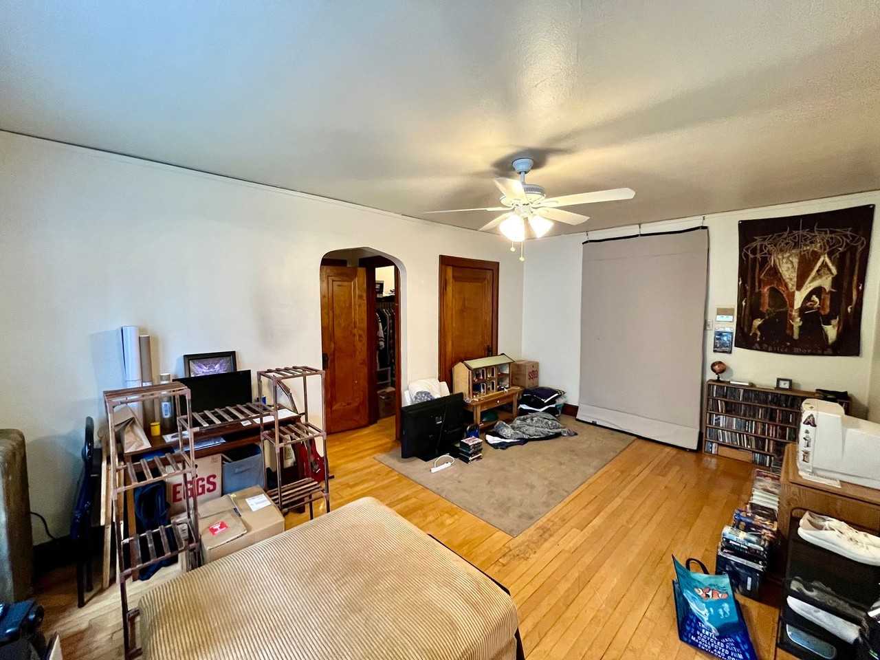 2632 N Oakland Ave - Photo 4 of 18