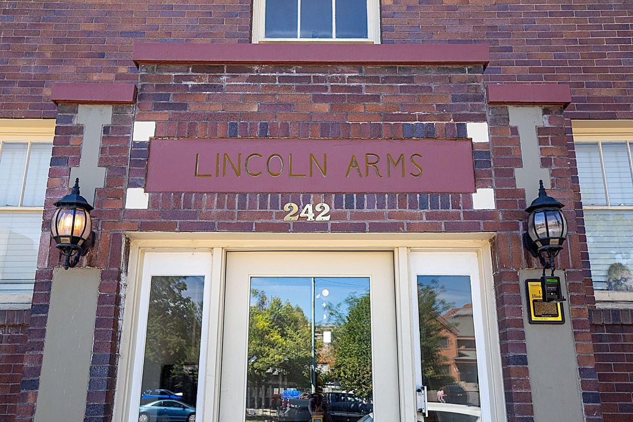 Lincoln Arms Apartments - Photo 2 of 18