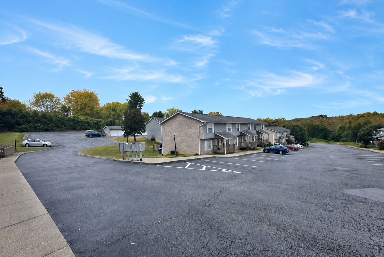 Lakeland Hills Apartment Homes - Photo 5 of 50