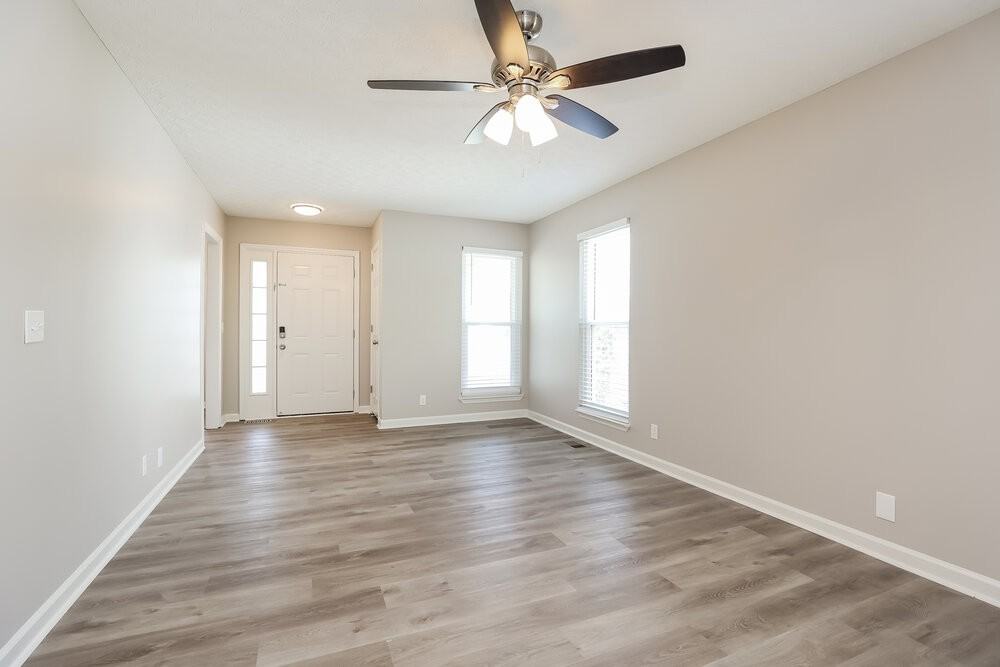 3068 Chateau Valley Dr - Photo 5 of 19