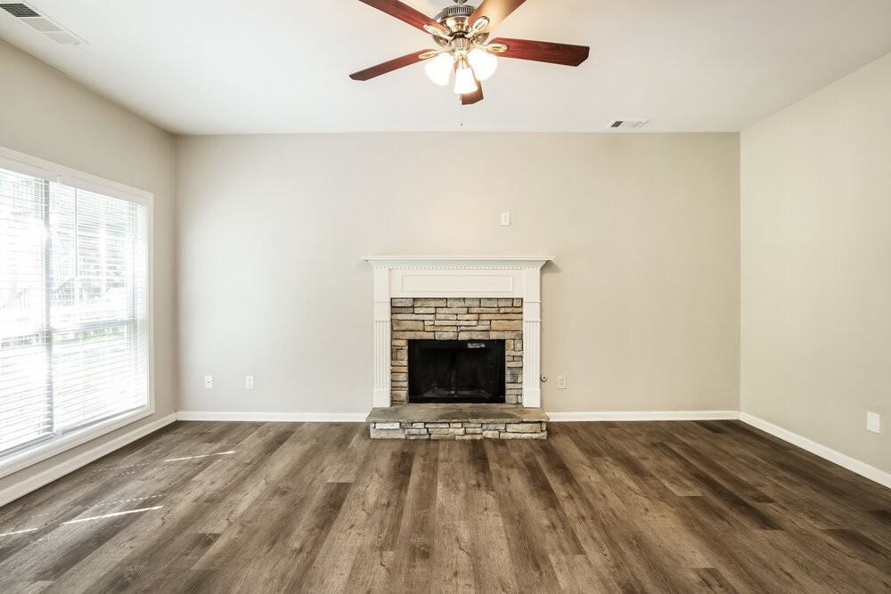 10038 Harmon Springs Dr - Photo 6 of 17
