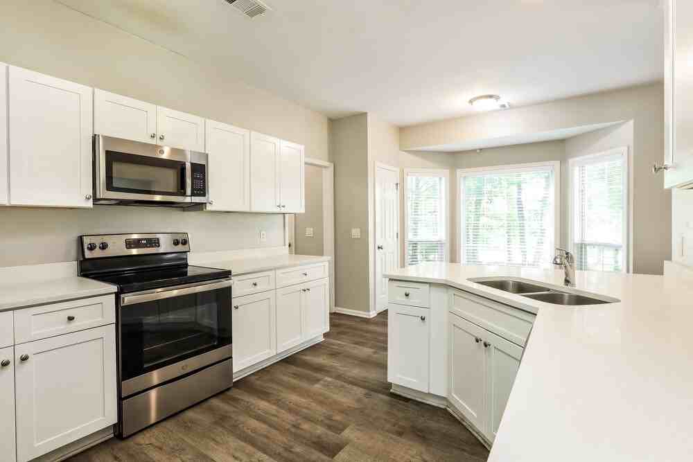 10038 Harmon Springs Dr - Photo 7 of 17