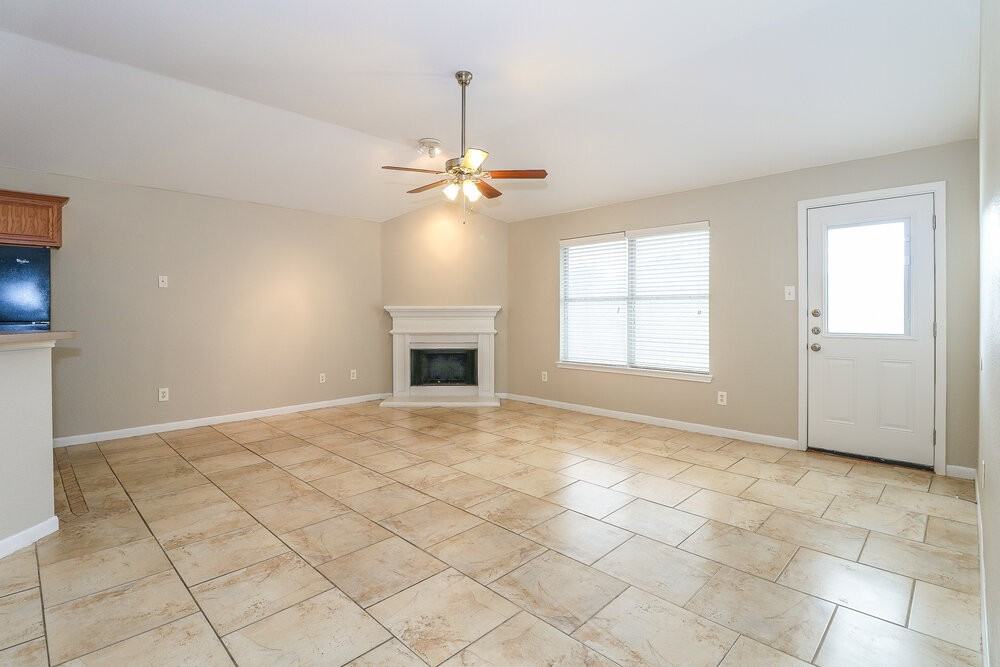 1000 Chelsea Dr - Photo 3 of 16