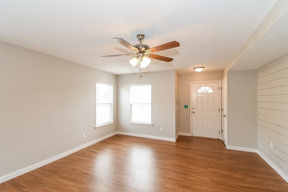 1181 Summer Bluff Rd - Photo 3 of 16