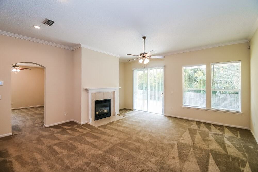 7068 Rapid River Dr W - Photo 3 of 16