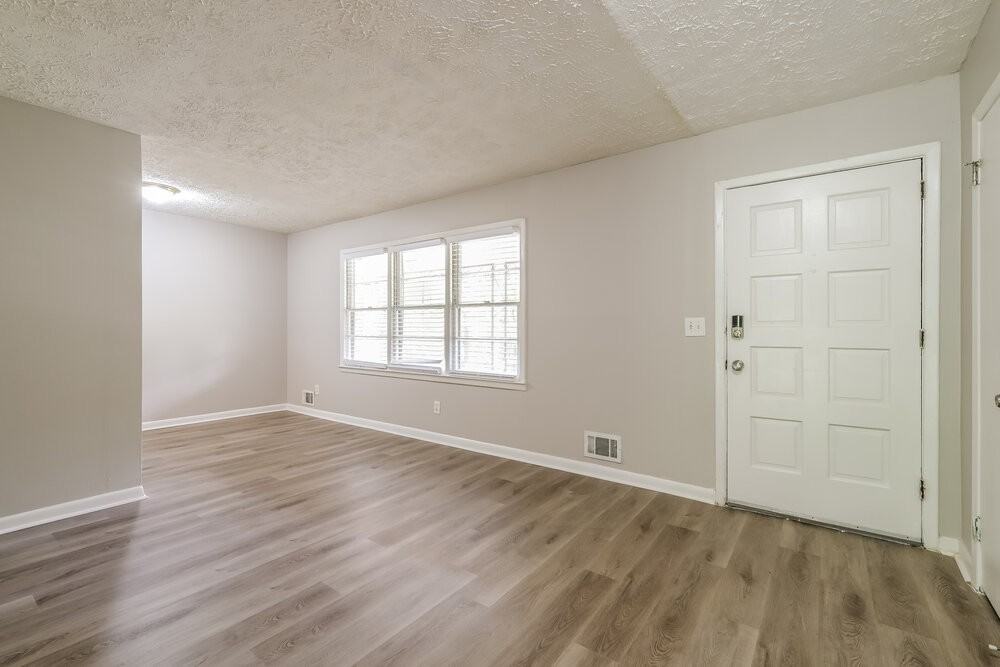 2842 Zane Grey Dr Se - Photo 6 of 18