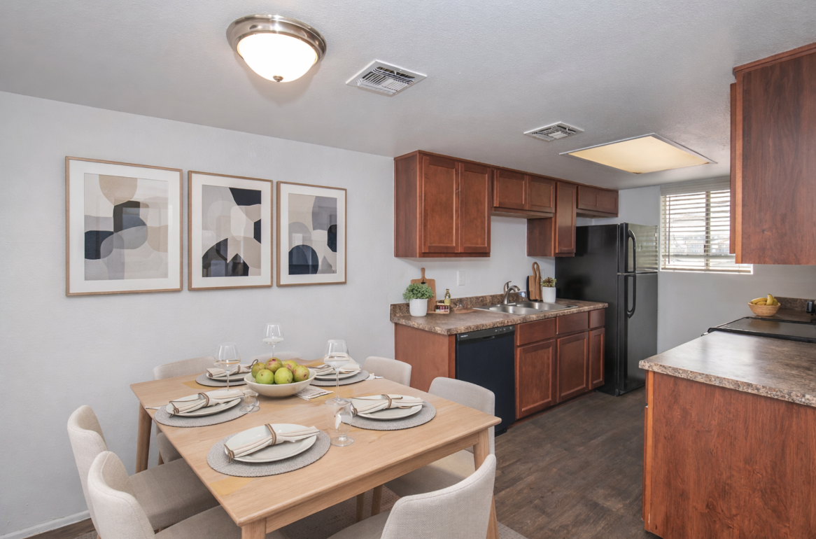 1850 East Hayden Lane #208 - Photo 4 of 9