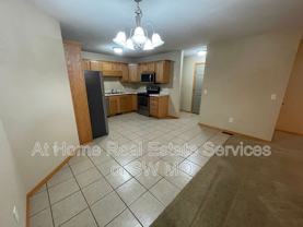 933 N Madison Ave - Photo 1 of 1
