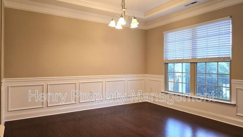 1005 Magnolia Leaf Ct - Photo 6 of 36