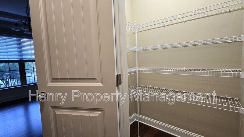 1005 Magnolia Leaf Ct - Photo 7 of 36