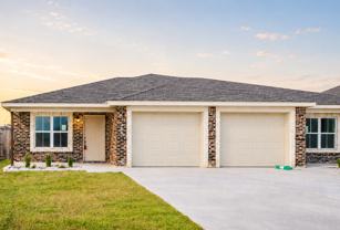 3204 Stonewall Dr #B - Photo 1 of 1