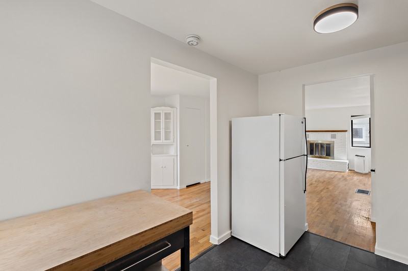 611 N 143rd St - Photo 3 of 20