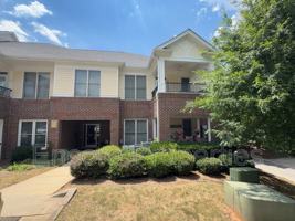 featured image of 800 Savannah Ridge Rd #101