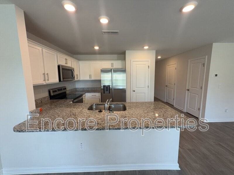 18 March Creek Dr - Photo 3 of 15