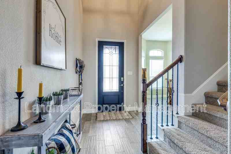 672 Harris Ridge Dr - Photo 2 of 25