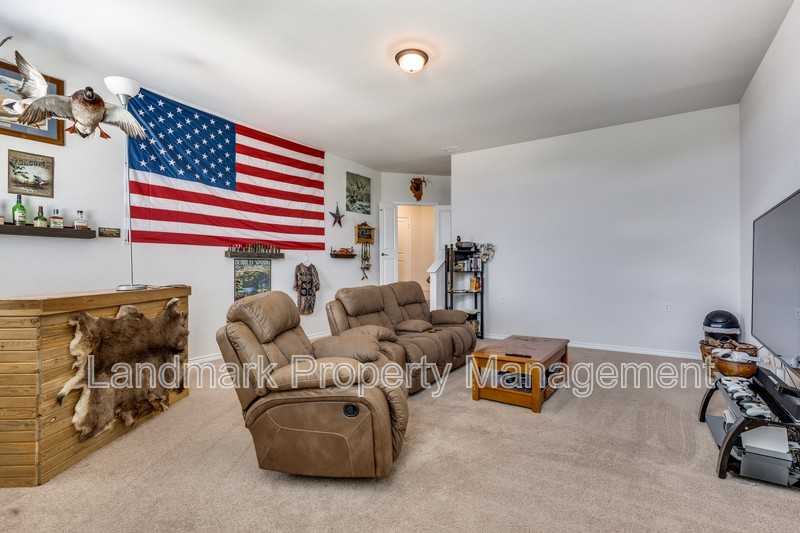 672 Harris Ridge Dr - Photo 5 of 25
