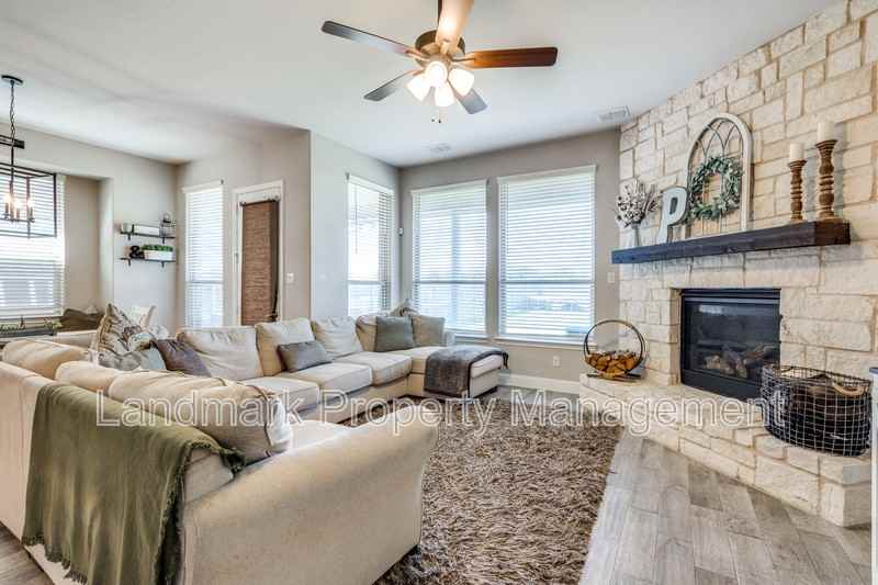 672 Harris Ridge Dr - Photo 6 of 25