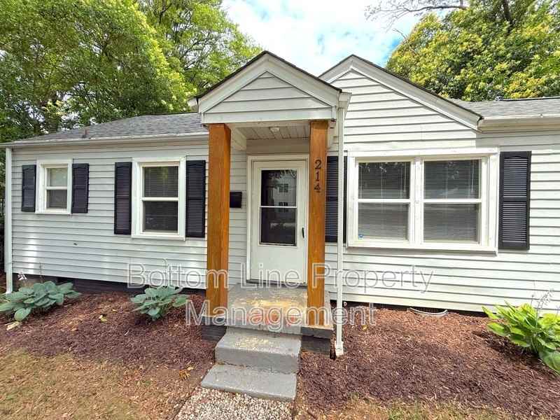 214 S Gardner Ave - Photo 2 of 15