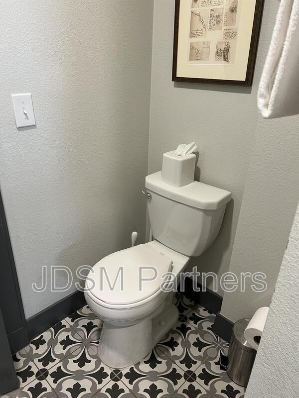 630 E 16th Ave #102 - Photo 4 of 16