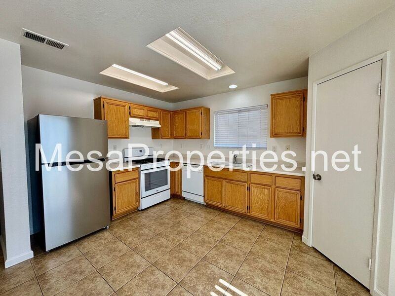 13539 Merry Oaks St - Photo 6 of 23