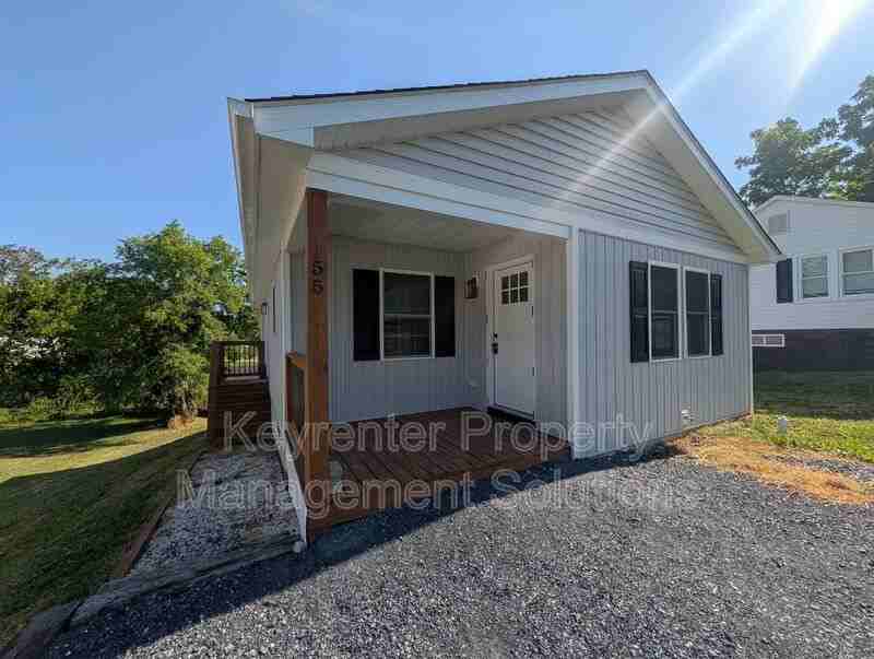55 Breezewood Dr - Photo 2 of 32