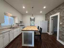 featured image of 112 W 4th St